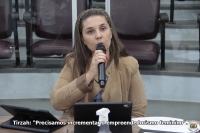 Vereadora solicita barracas para artesãs e critica resposta da Prefeitura