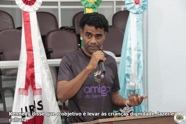 Associação Amigos do Bem é apresentada na Câmara