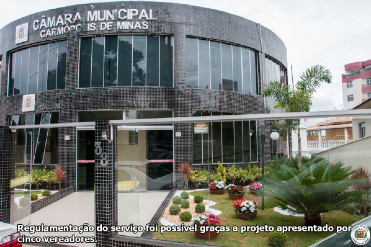 Mudanças em lei viabilizam atuação de motoristas de aplicativo